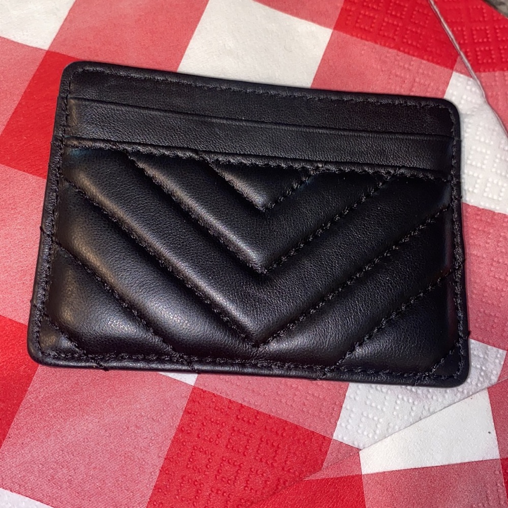 NWOT Kurt Geiger London Designer Black Leather Slim Card and Money Holder.